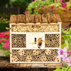 Insektenhotel Mit Flachdach Aufhängung Ganzjährig Bewohnbar Holz -Online Gartenbedarf 10038031 yy 0006 logo